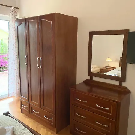 Guesthouse Maver Црес