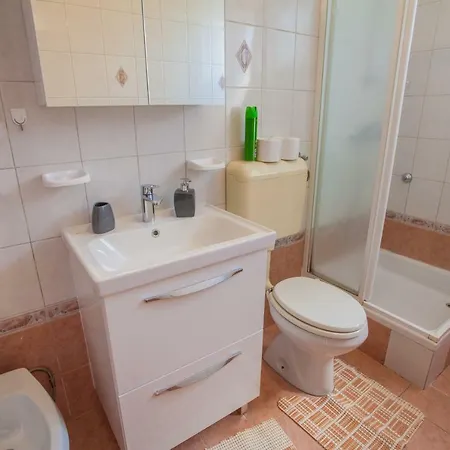 Guest house Guesthouse Maver Cres